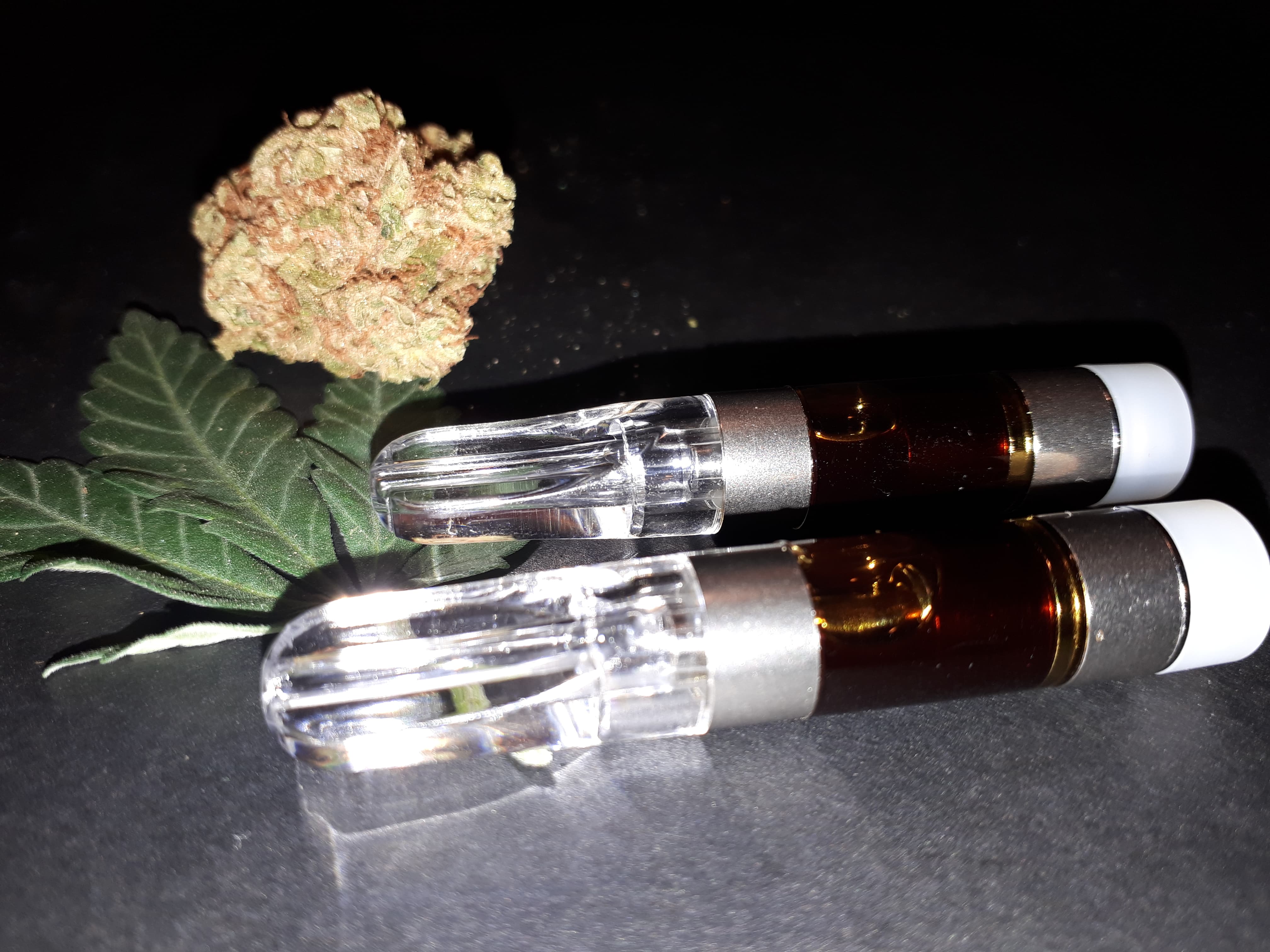 image of cannabis THC & CBD vape pen / cartridge products-cannabis THC & CBD vape pen / cartridge products delivered in Halifax-Dartmouth Regional Municipality, NS by Medic Cannabis Dispensary based in the Halifax-Dartmouth Regional Municipality covering / delivering to all of the Halifax-Dartmouth Regional Municipality, Timberlea, Hammonds Plains, Bedford, Sackville, Spryfield, Herring Cove, Sambro, Harrietsfield, Cole Harbour, Eastern Passage & surrounding areas.