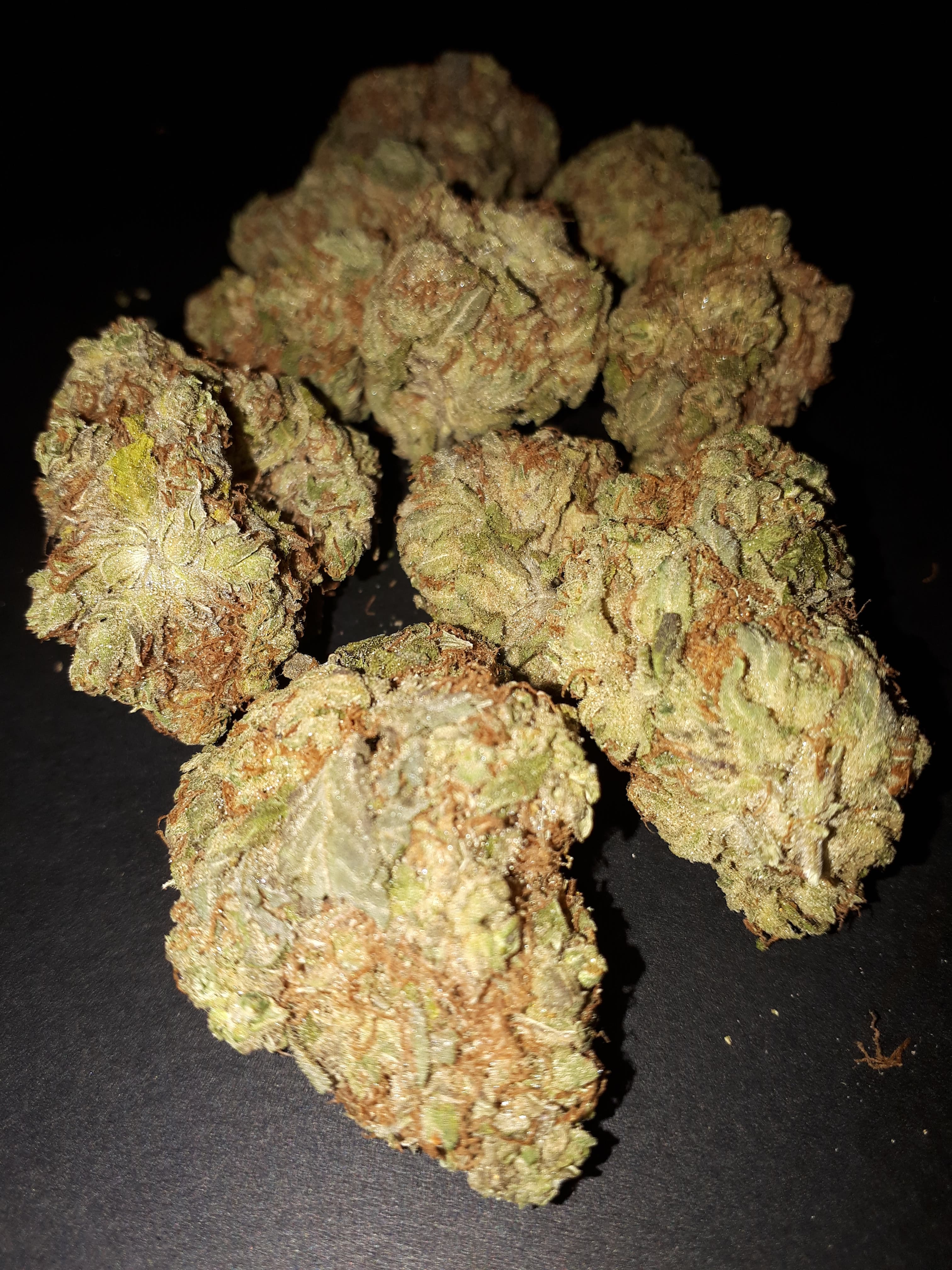 image of cannabis weed products-cannabis weed products delivered in Halifax-Dartmouth Regional Municipality, NS by Medic Cannabis Dispensary based in the Halifax-Dartmouth Regional Municipality covering / delivering to all of the Halifax-Dartmouth Regional Municipality, Timberlea, Hammonds Plains, Bedford, Sackville, Spryfield, Herring Cove, Sambro, Harrietsfield, Cole Harbour, Eastern Passage & surrounding areas.